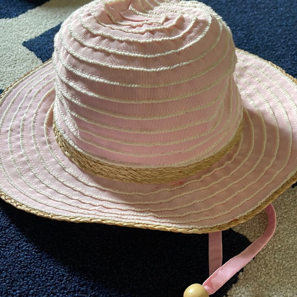Pink Sunny Dayz summer hat.